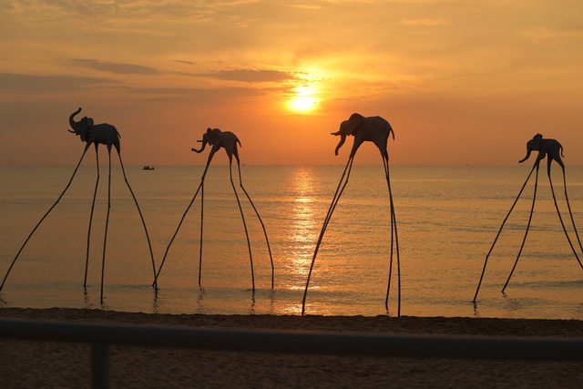 san-sang-cho-binh-thuong-xanh-phu-quoc-hut-khach-nghi-duong-va-dau-tu-1