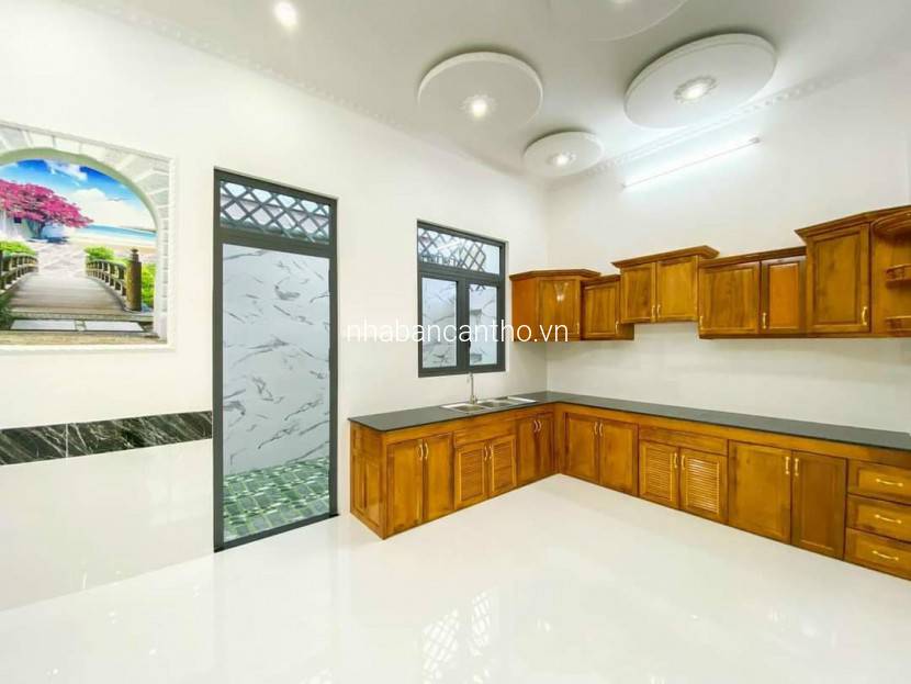 BÁN NHÀ MỚI XÂY 1 TRỆT 2 LẦU ĐƯỜNG 12M KDC NAM LONG 2, CẦN THƠ