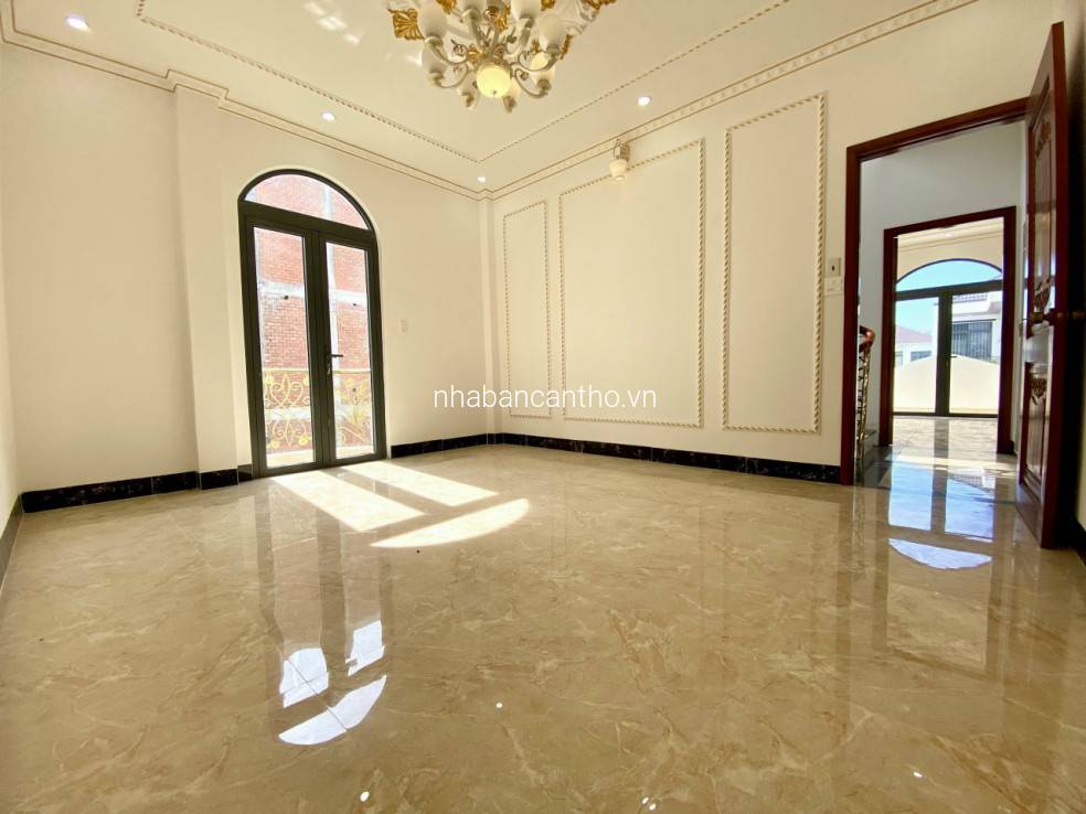 BÁN SIÊU PHẨM 2 LẦU PHONG CÁCH CHÂU ÂU ĐƯỜNG SỐ 2 KDC CAO CẤP NAM LONG 2 - BÊN HÔNG CÓ MƯƠNG HỞ 4M