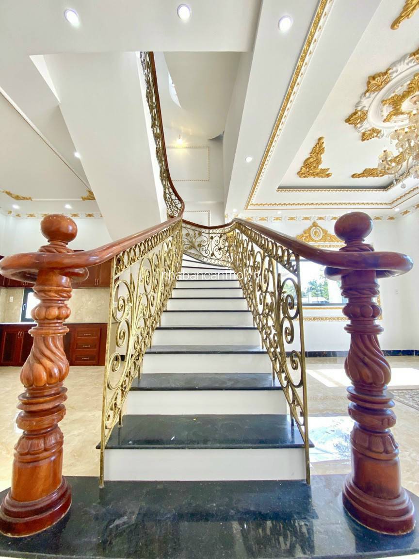 BÁN SIÊU PHẨM 2 LẦU PHONG CÁCH CHÂU ÂU ĐƯỜNG SỐ 2 KDC CAO CẤP NAM LONG 2 - BÊN HÔNG CÓ MƯƠNG HỞ 4M