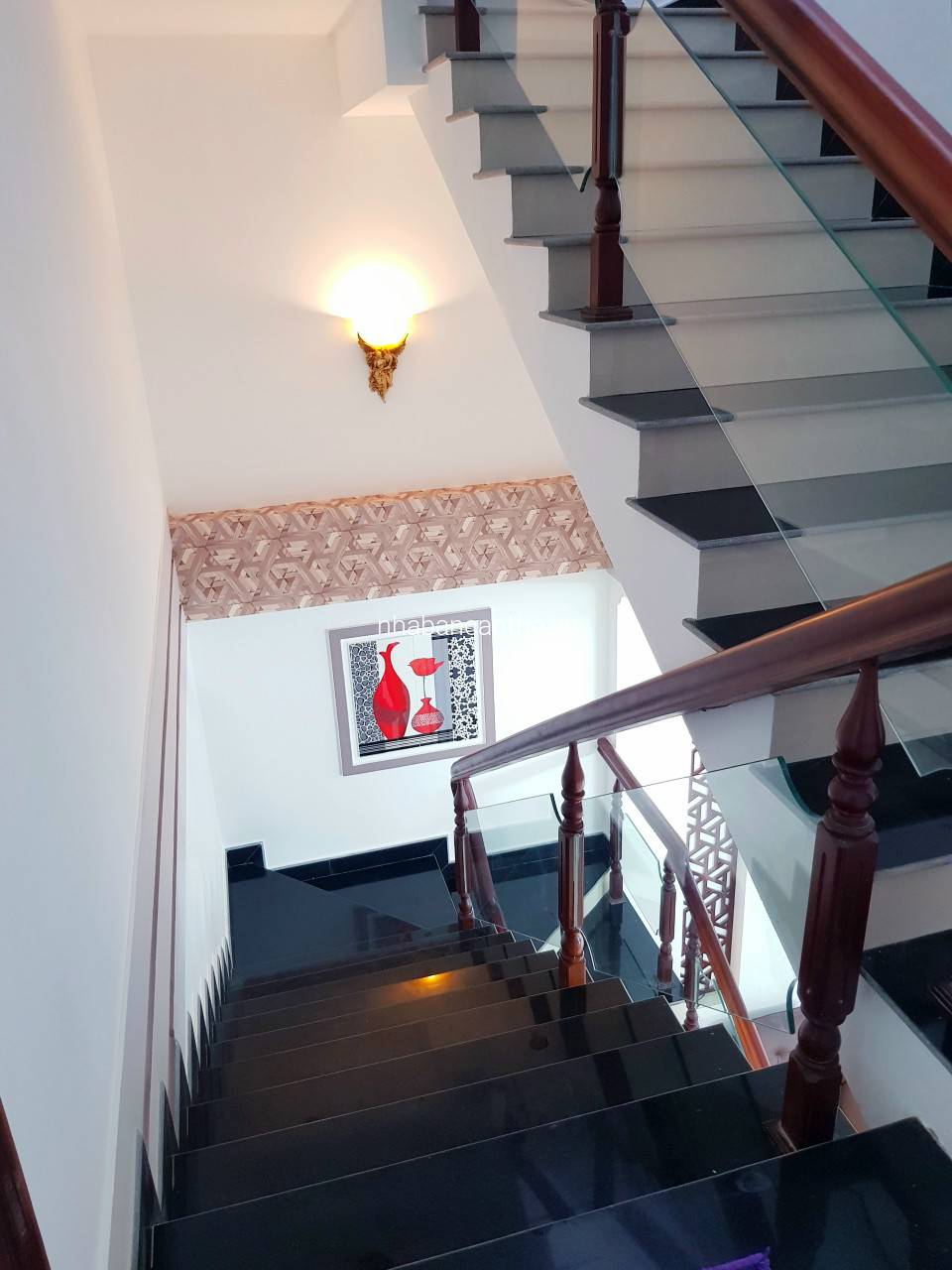 Bán Nhà 1 Trệt 2 Lầu, có mương hở bên hong, KDC Hưng Phú 1, TP Cần Thơ