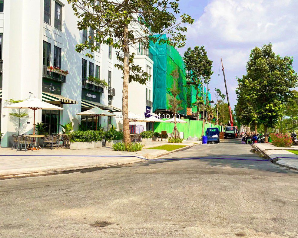 Ra gấp nền cặp lộ 25M Bùi Thị Nghĩa, Bình Thủy, Cần Thơ