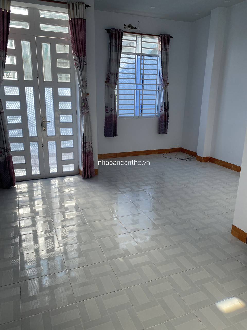 BÁN Nhà 1 trệt 1 lầu (Ngang bệnh viện Nhi Đồng Cần Thơ - Khu dân cư Dầu khí, Đường Nguyễn Văn Cừ - Cách Trường ĐH FPT 400m