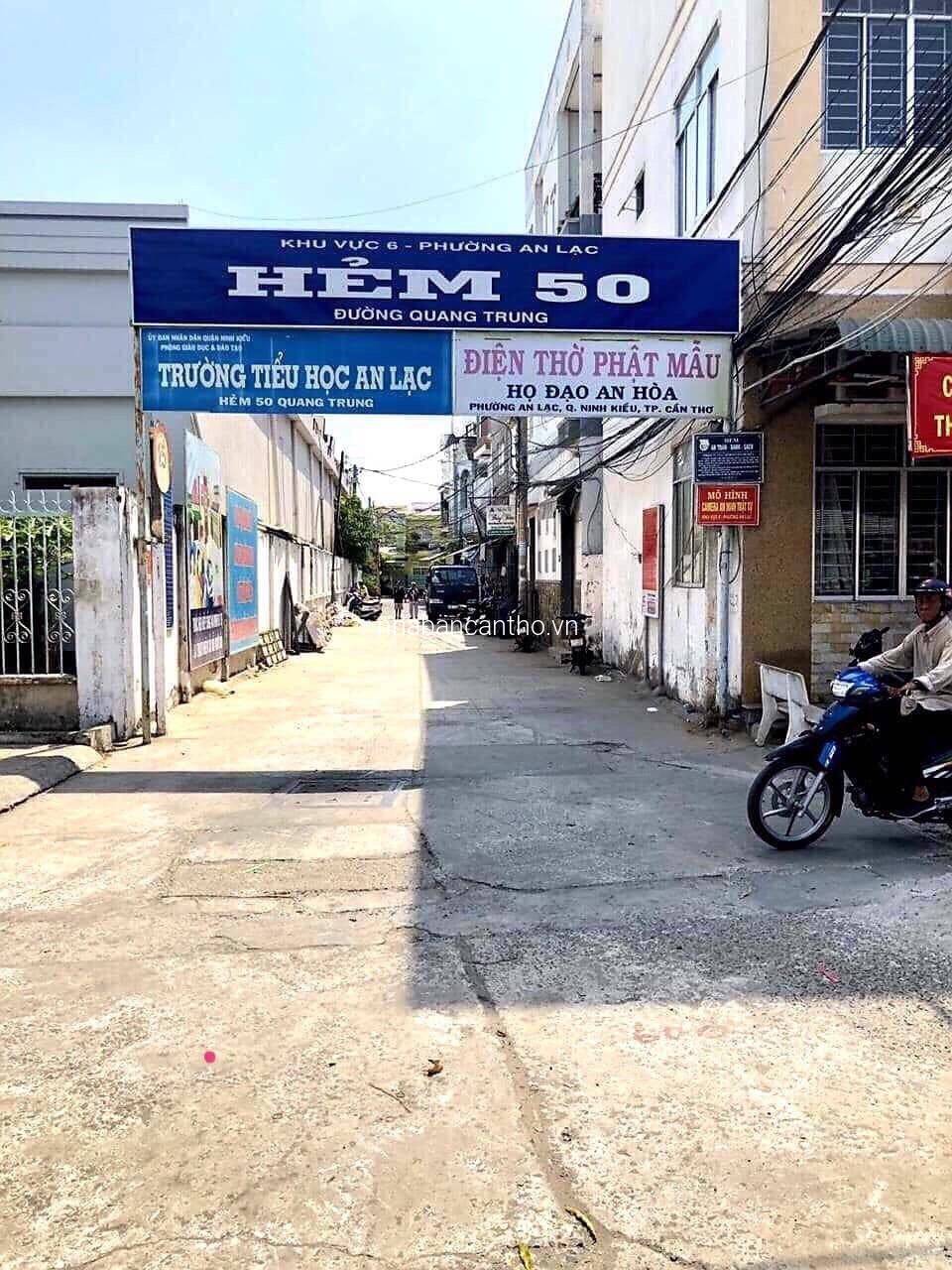 Bán nhà mới xây 1 trệt 1 lầu hẻm 50 Quang trung