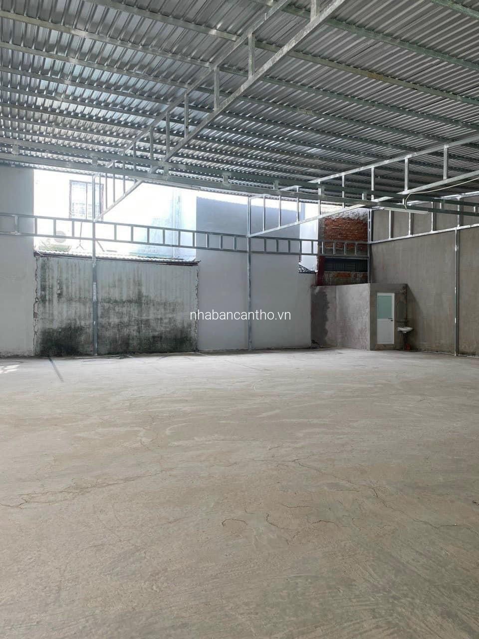 Cho thuê nhà kho & xưởng cách mặt tiền Trần Nam Phú 10m