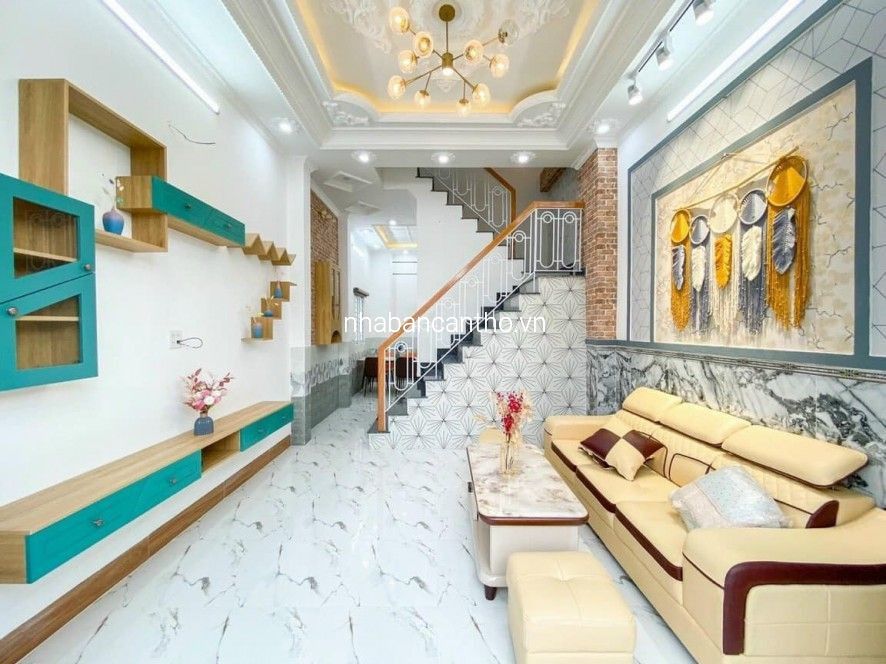 BÁN NHÀ 2 LẦU XÂY MỚI RẤT ĐẸP , LỘ Ô TÔ HẺM THÔNG TIỆN ÍCH XUNG QUANH.