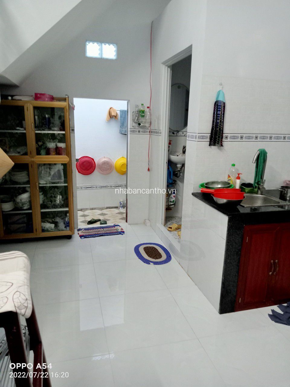 Bán nhà trệt còn mới, xây thêm lầu được - Hẻm 15 Lê Hồng Phong, Bình Thủy, TPCT