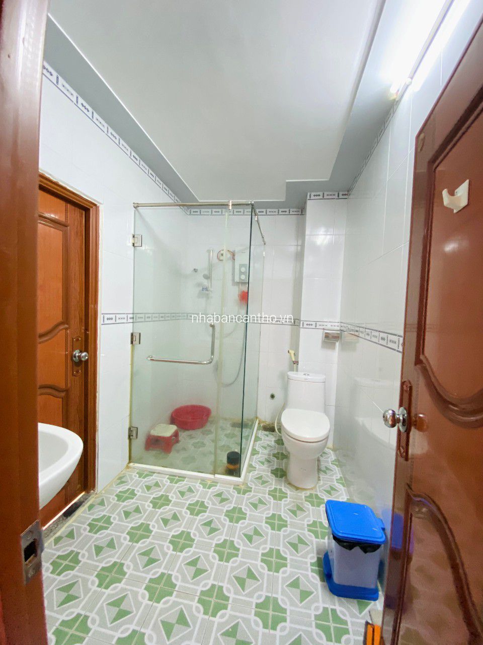 Bán nhà 2 lầu hoàn công gần Đại Học Y Dược cần thơ