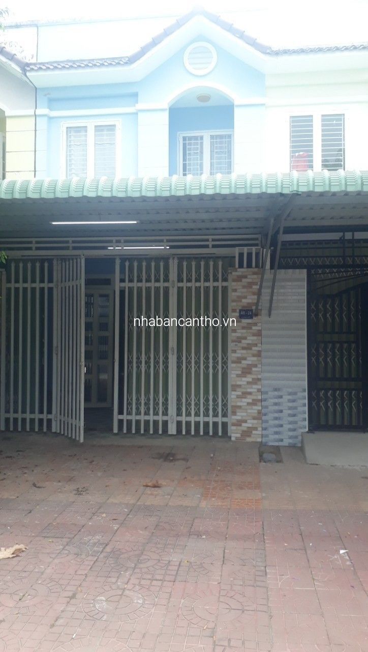 BÁN NHÀ TRỆT LẦU ĐS1 KDC HOÀNG QUÂN - 2tỷ700 - LH 0931.0000.94 gặp e BÌNH