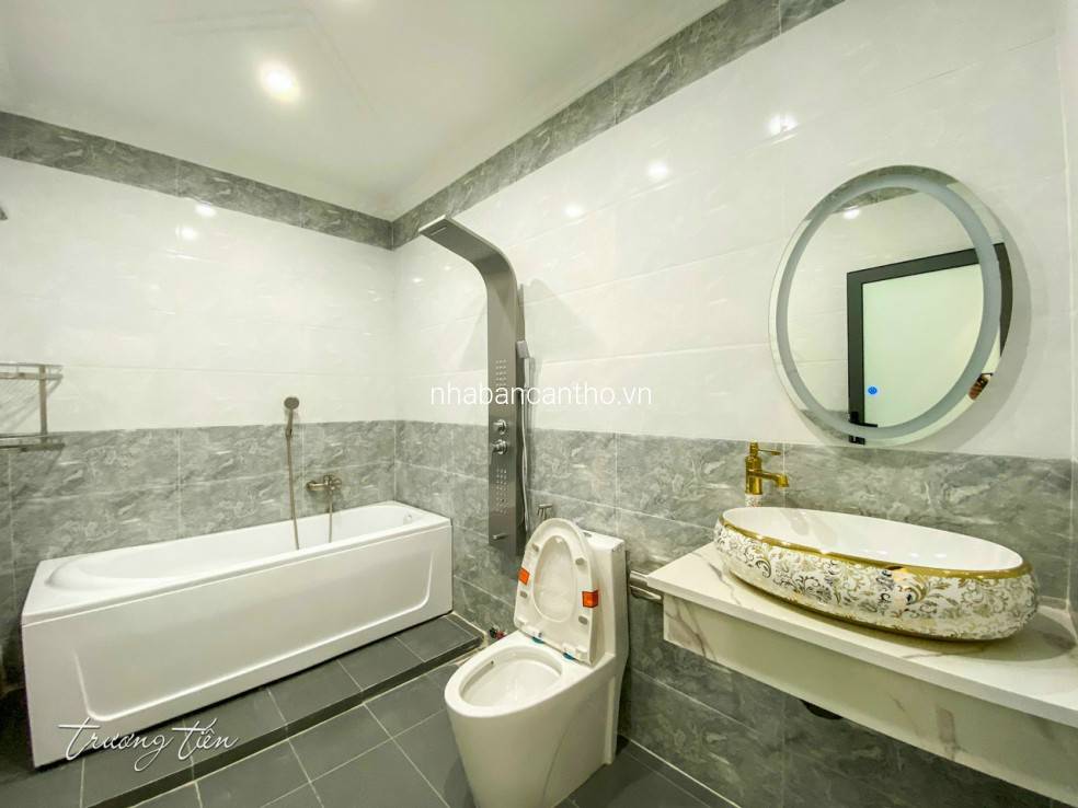 BÁN NHÀ TRỆT 2 LẦU KIỂU DÁNG BIỆT THỰ TẠI KDC HỒNG LOAN