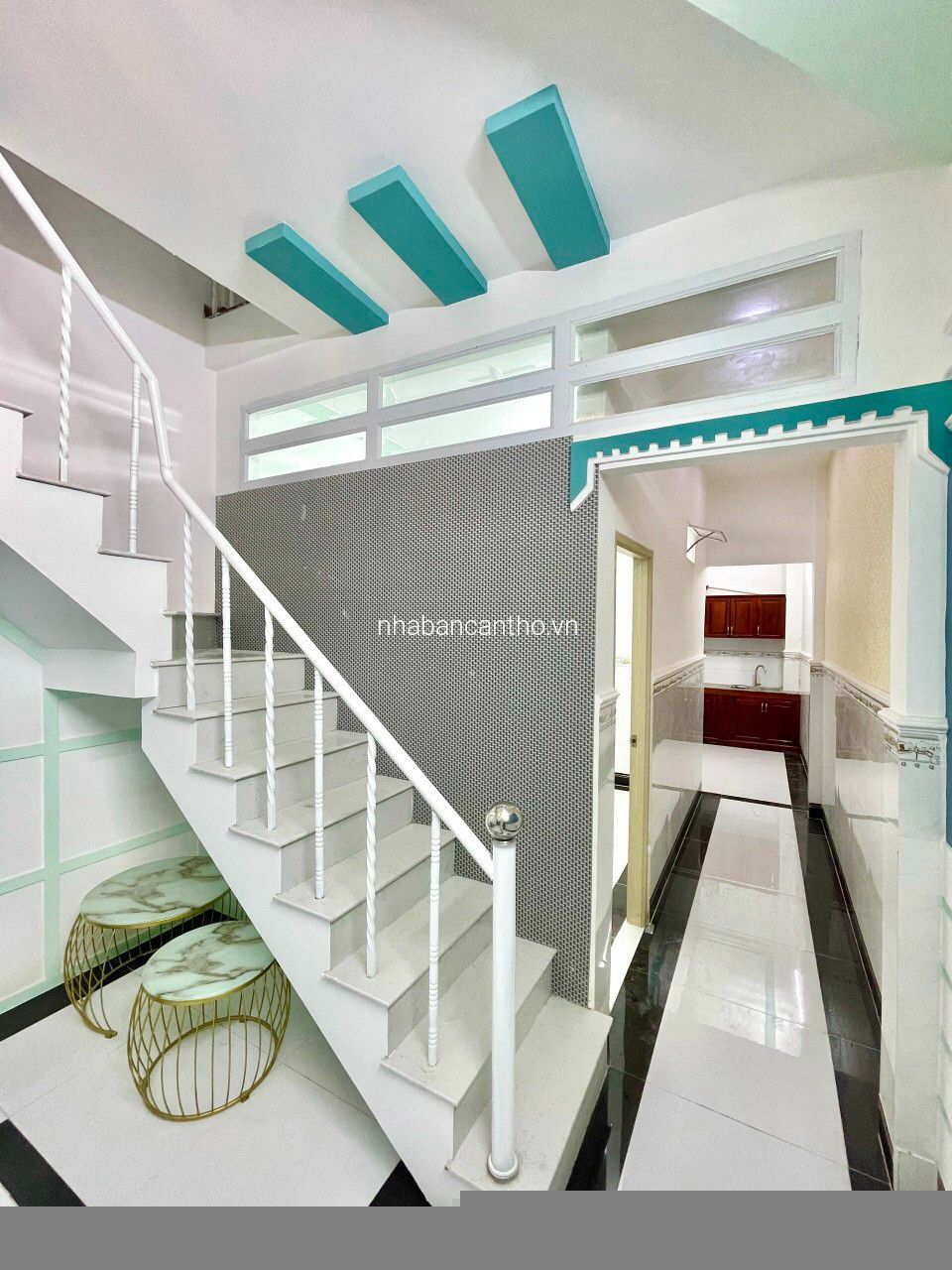 NHÀ LẦU ĐẸP NGAY TRUNG TÂM NINH KIỀU