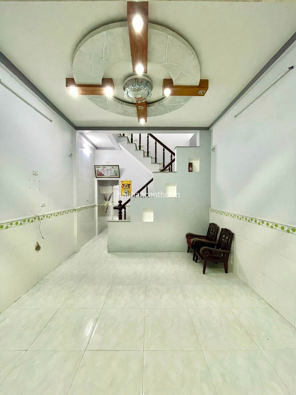 NHÀ LẦU ĐÚC HẺM 38 ĐƯỜNG 3/2