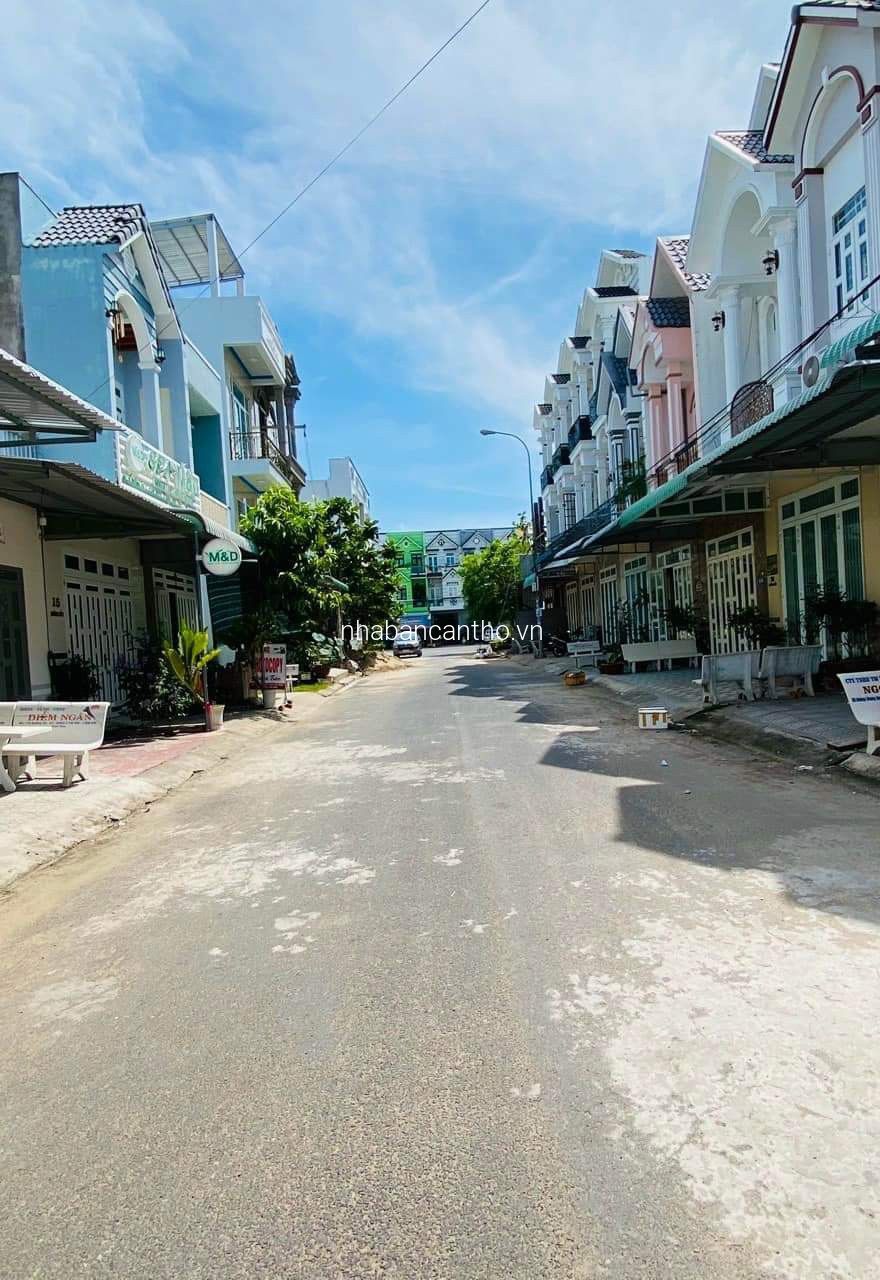 BÁN NHÀ MỚI 100%, 1 TRỆT 1 LẦU KDC ĐẠI HỌC Y DƯỢC, CẦN THƠ