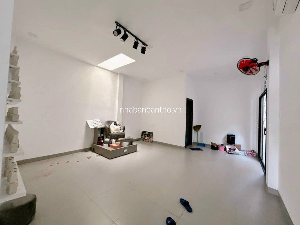 Cho thuê Nhà đẹp Phố Ẩm Thực Hồ Bún Xáng Giá: 15trieu/tháng, cọc 2 tháng.