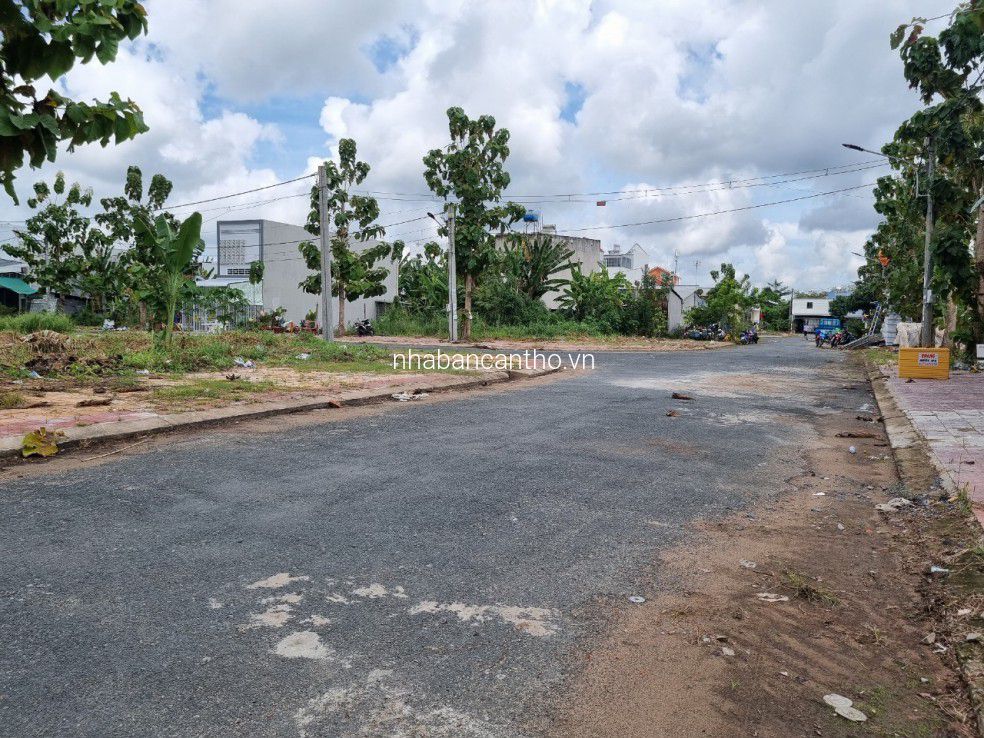 Nền góc đường số 6 và đường số 8 khu dân cư thương mại Phong Điền