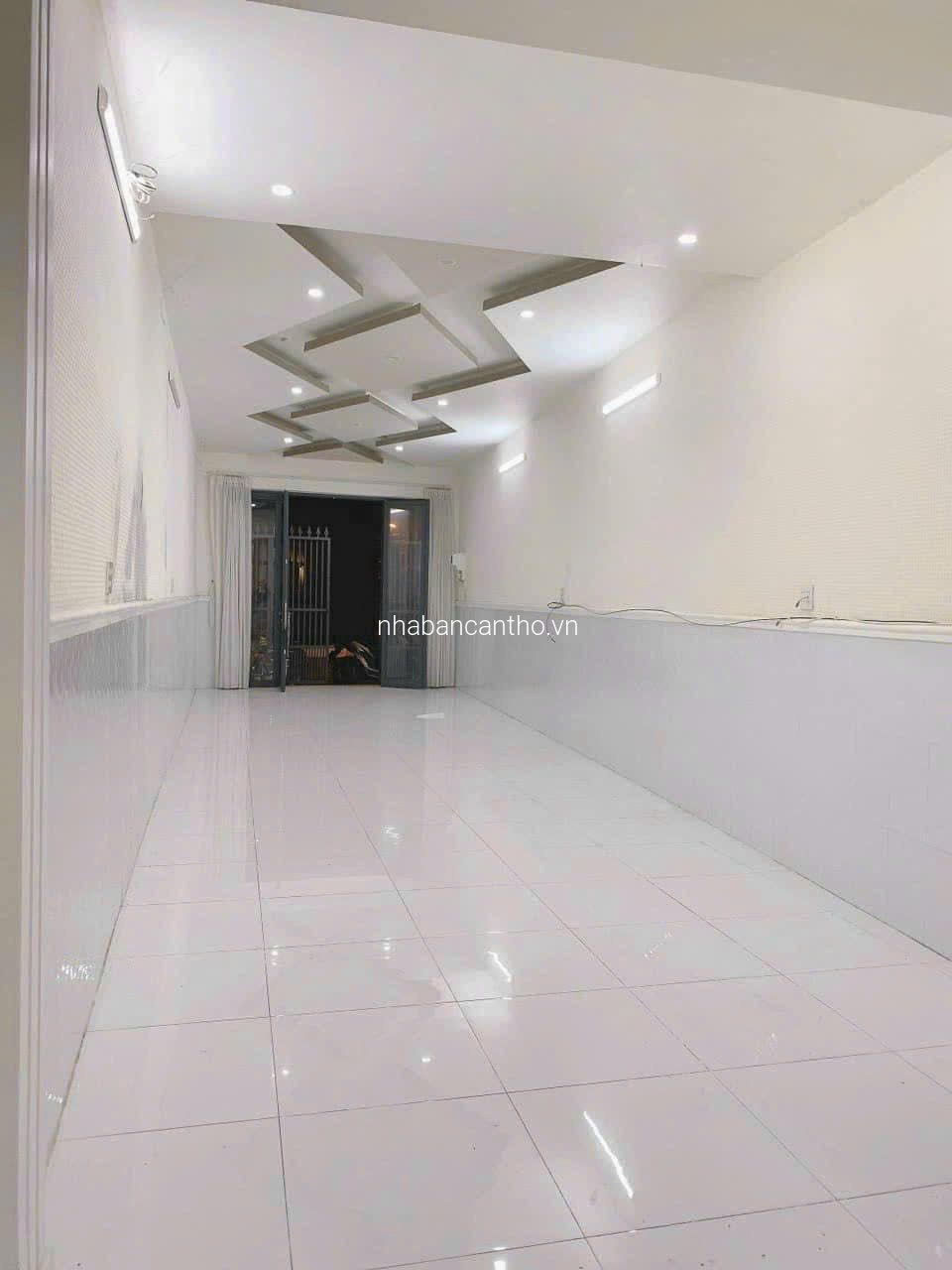 Cho thuê nhà hẻm 72 nguyễn thị minh khai 4,2x20