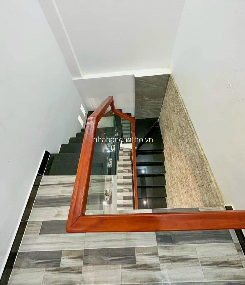 Nhà 1 trệt 1 lầu trục chính hẻm 91A-91B, DT: 4x13