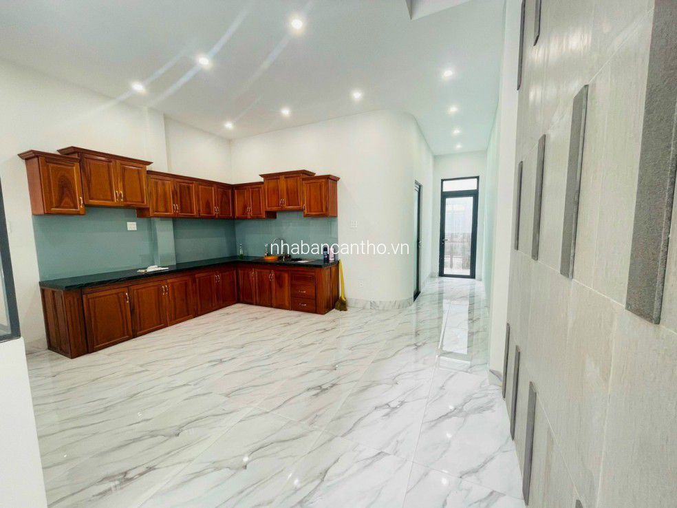 Nhà 1 trệt 2 lầu đường D14 kdc Hồng loan - DT: 5x17