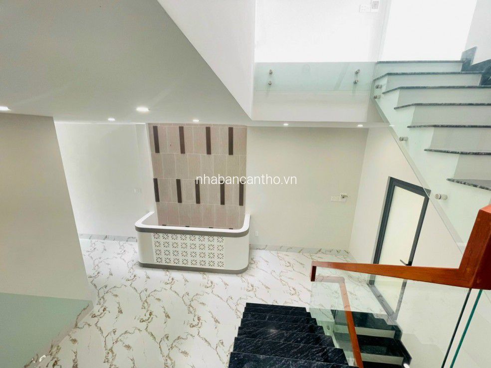 Nhà 1 trệt 2 lầu đường D14 kdc Hồng loan - DT: 5x17