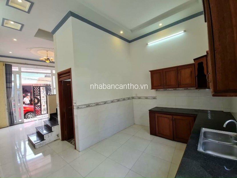 Nhà lầu đẹp, lộ xe hơi, nhánh hẻm cuối đường Phạm Ngũ Lão, Q. Ninh Kiều, Cần Thơ