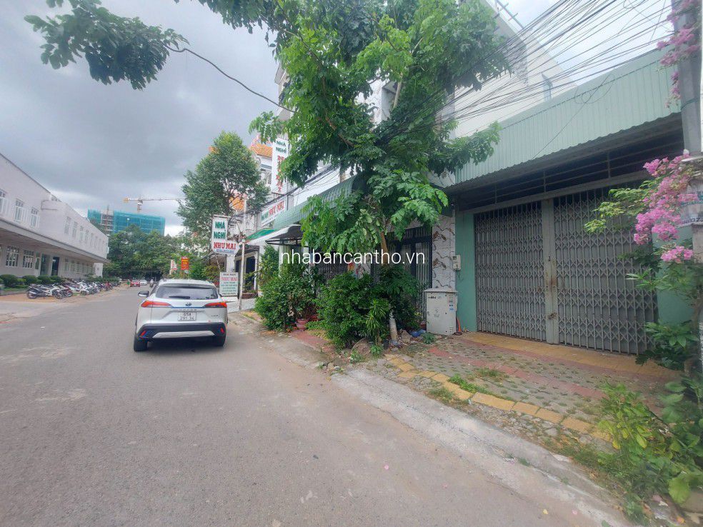 Bán nền đang có nhà tiền chế ngay sau showroom xe Peugeot khu vực phường hưng phú, quận cái răng, tp cần thơ 