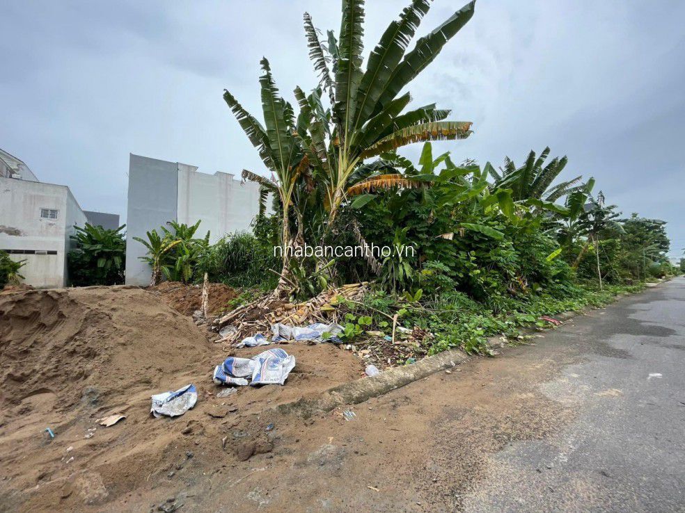 Bán nền đẹp rộng khu vực an ninh, gần đường thông ra trục chính nhịp dẫn cầu cần thơ 