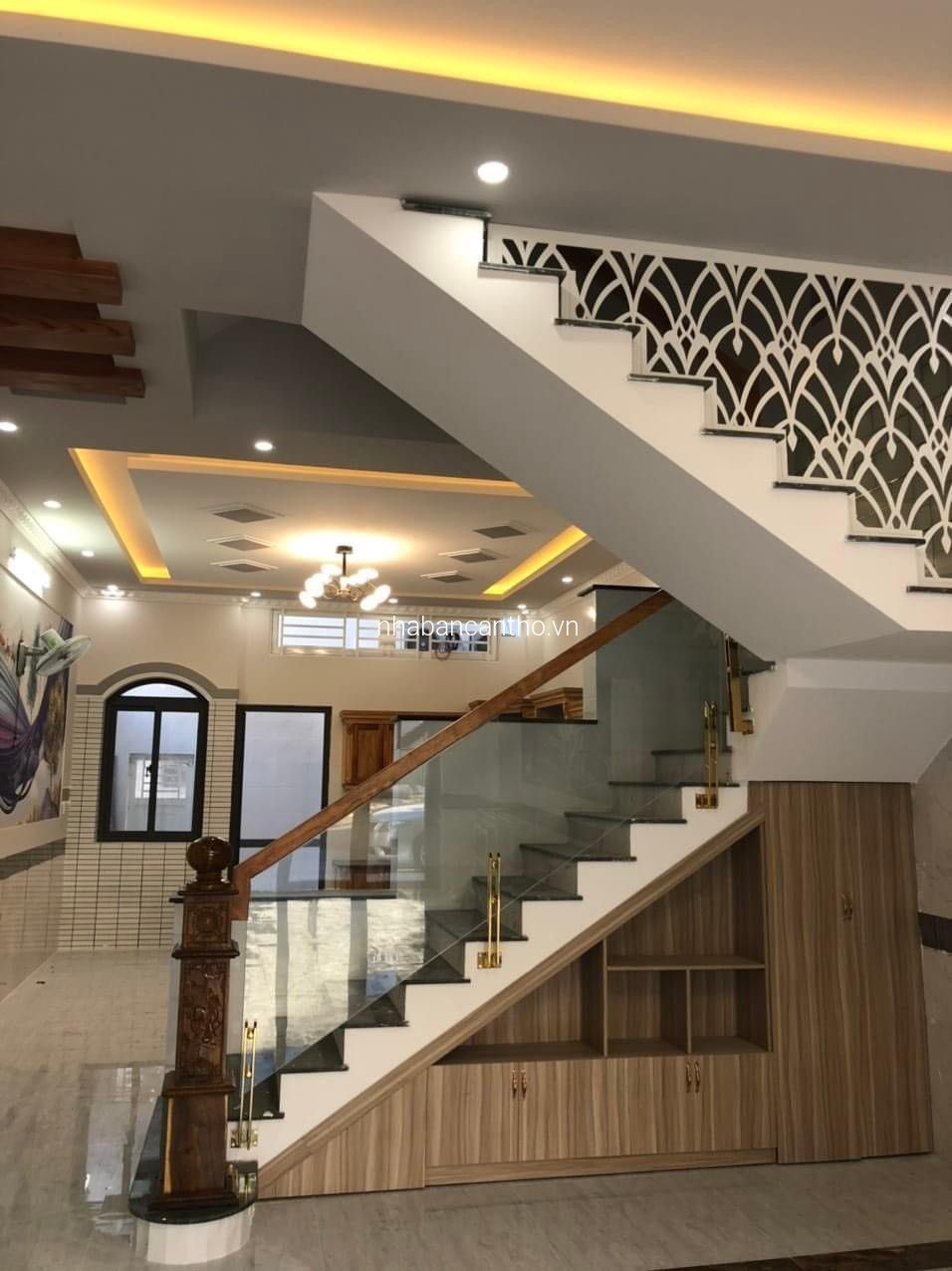 Bán 2 căn nhà mới xây liền kề nhau mất vài phút chạy ra quốc lộ lớn khu vực cái răng, cần thơ 