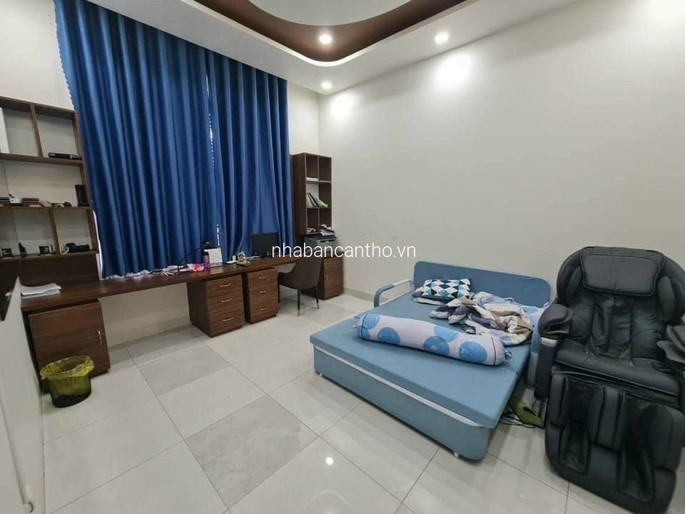 Bán biệt thự vừa xây dựng khu vực hiện đại sang trọng thích hợp để nghỉ dưỡng