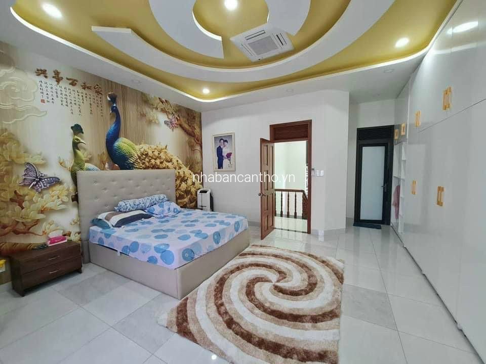 Bán biệt thự vừa xây dựng khu vực hiện đại sang trọng thích hợp để nghỉ dưỡng