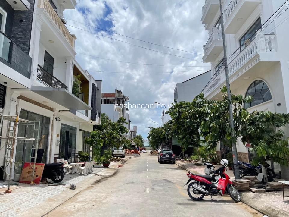 Bán nền siêu đẹp không vướng cống tụ điện cột điện ngay khu dân cư tiềm năng 