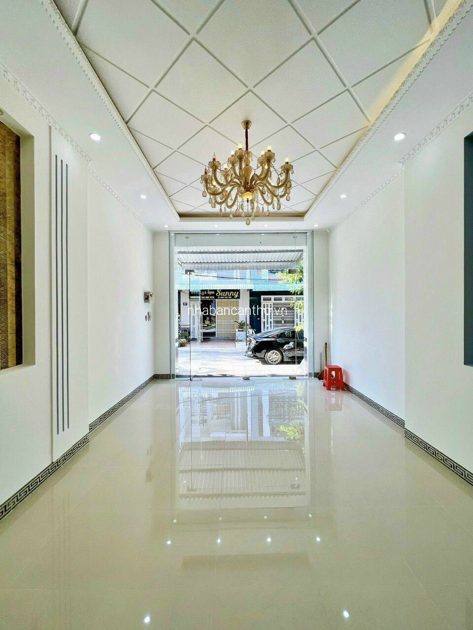 Bán nhà mới đẹp một trệt hai lầu khu dân cư xung túc đầy đủ tiện nghi 