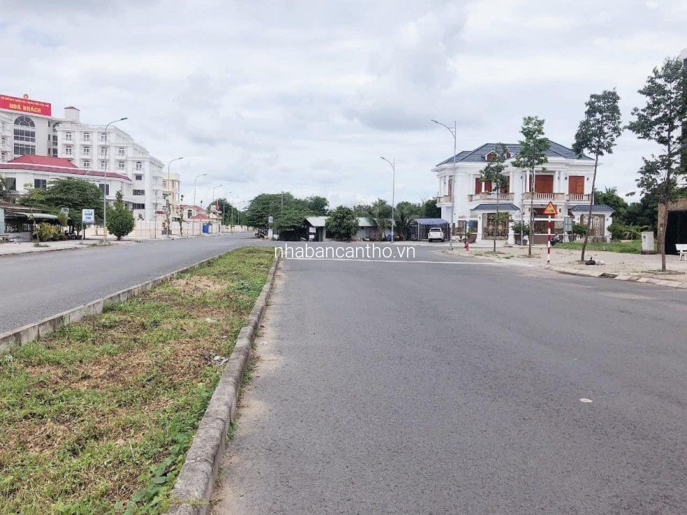 Bán nền biệt thự gần công viên, hồ cảnh quan mát mẻ, cái răng, cần thơ 