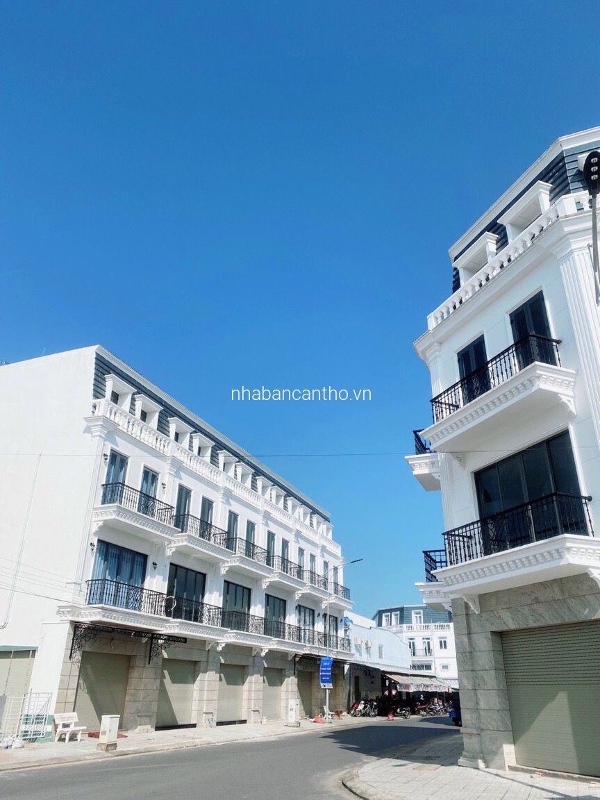 Bán nhà chợ ngay thị trấn thới lai