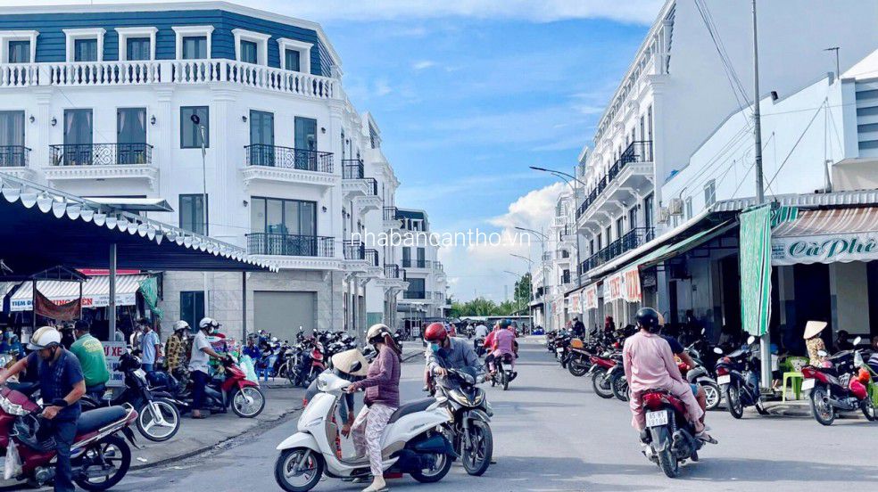 Bán Nhà 3 Lầu Mặt Tiền Chợ Thới Lai Cần Thơ Hỗ Trợ Vay Nhân Nhà Ngay Huyện Thới Lai