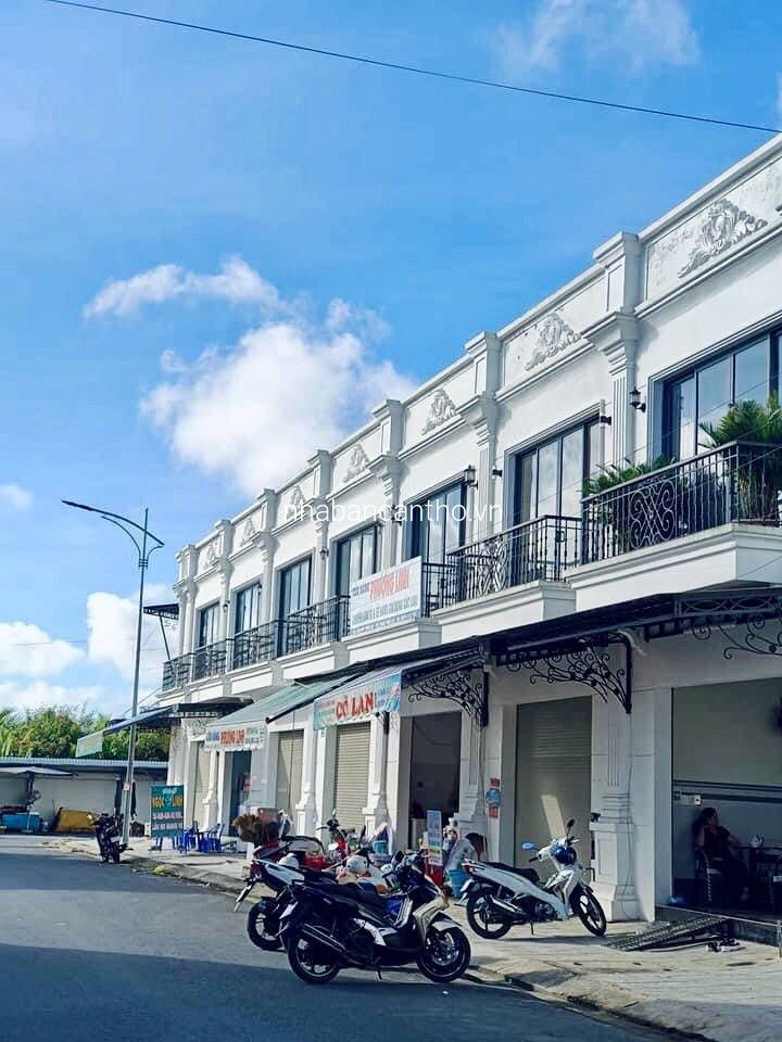 Bán nhà ngay chợ mặt tiền kinh doanh