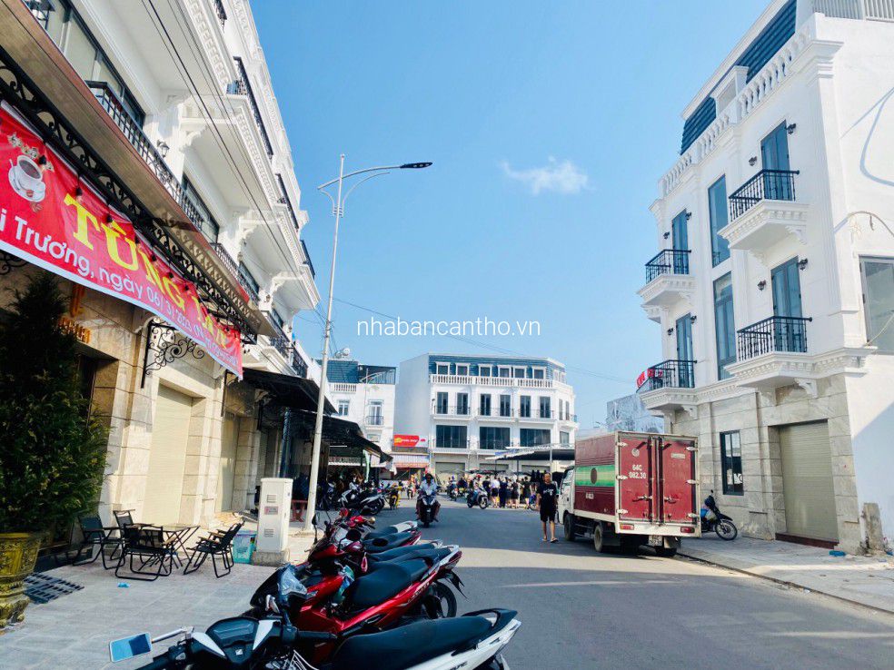 Bán nhà mặt tiền ở chợ thới lai 