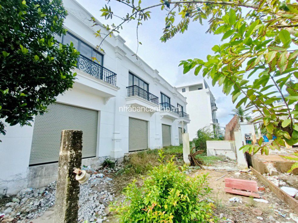 NHÀ XÂY SẴN CÒN ÍT CĂN GIÁ ĐẦU TƯ CHỢ THỚI LAI