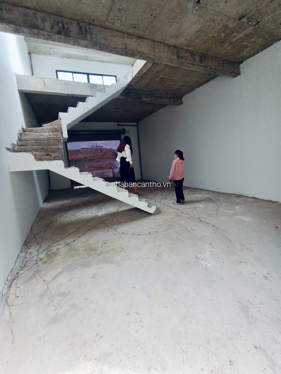 NHÀ XÂY SẴN CÒN ÍT CĂN GIÁ ĐẦU TƯ CHỢ THỚI LAI