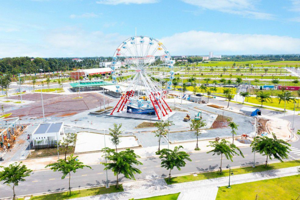 Đất nền ngay chợ đêm 