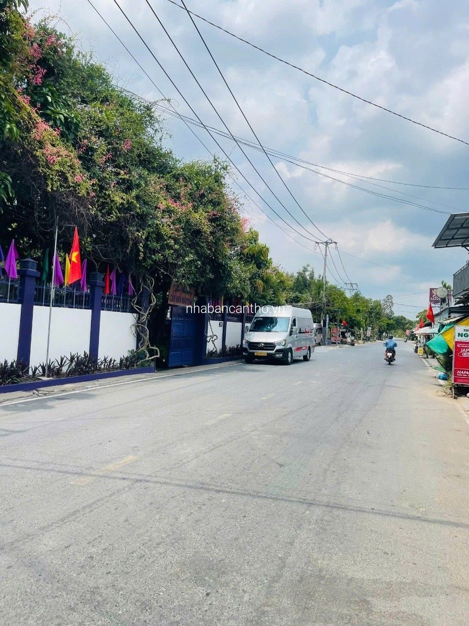 NỀN MẶT TIỀN 150M2 CÓ SẴN 3 PHÒNG TRỌ GIÁ QUÁ RẺ