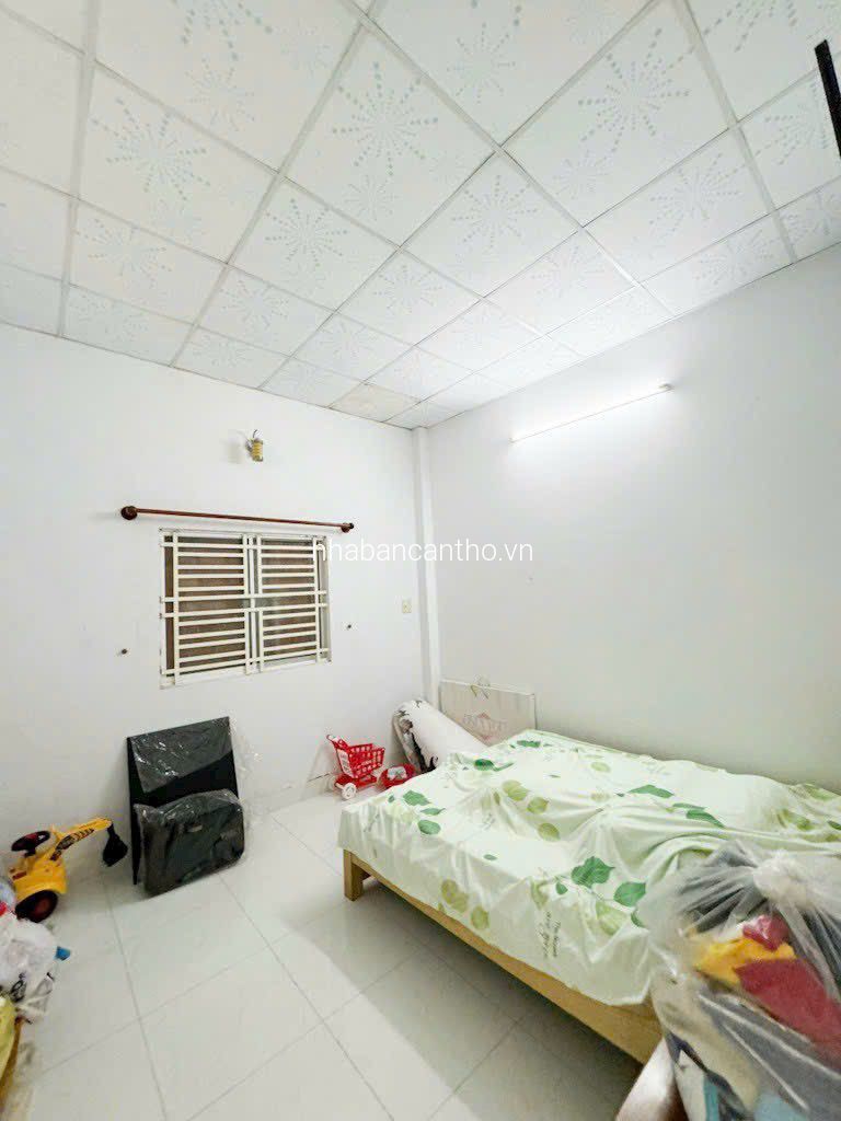 NHÀ LẦU ĐÚC KIÊN CỐ GIÁ RẺ NHẤT KDC HỒNG LOAN